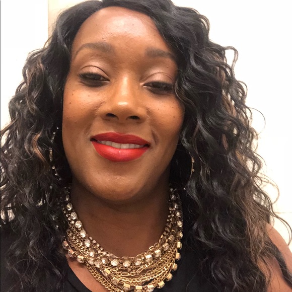 Meet your Posher, Renee - Picture 5 of 13